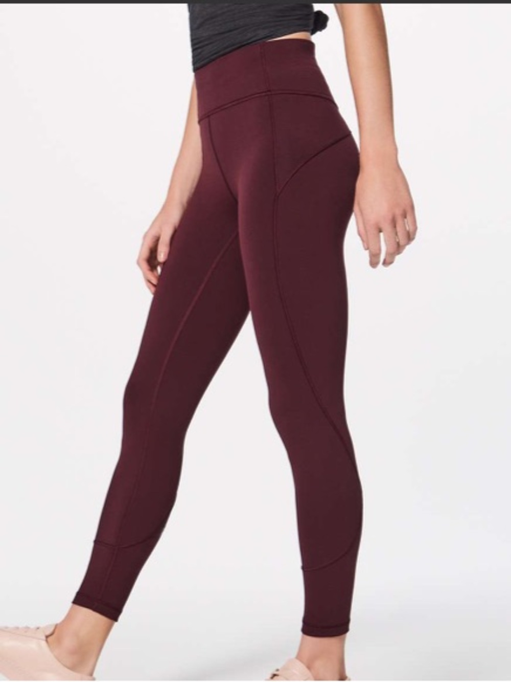 Lululemon in movement 7/8 leggings maroon garnet 25” size 6